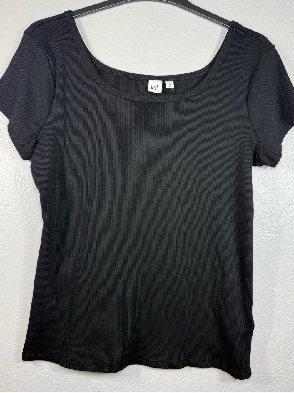 Women’s Gap Modern Rib T-Shirt in black, size XL Crew Neck Slim Stretch Fit